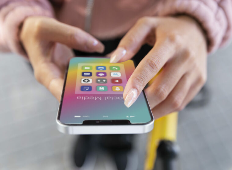 Photo pour illustrer si il vaut mieux choisir une application mobile ou un site web mobile