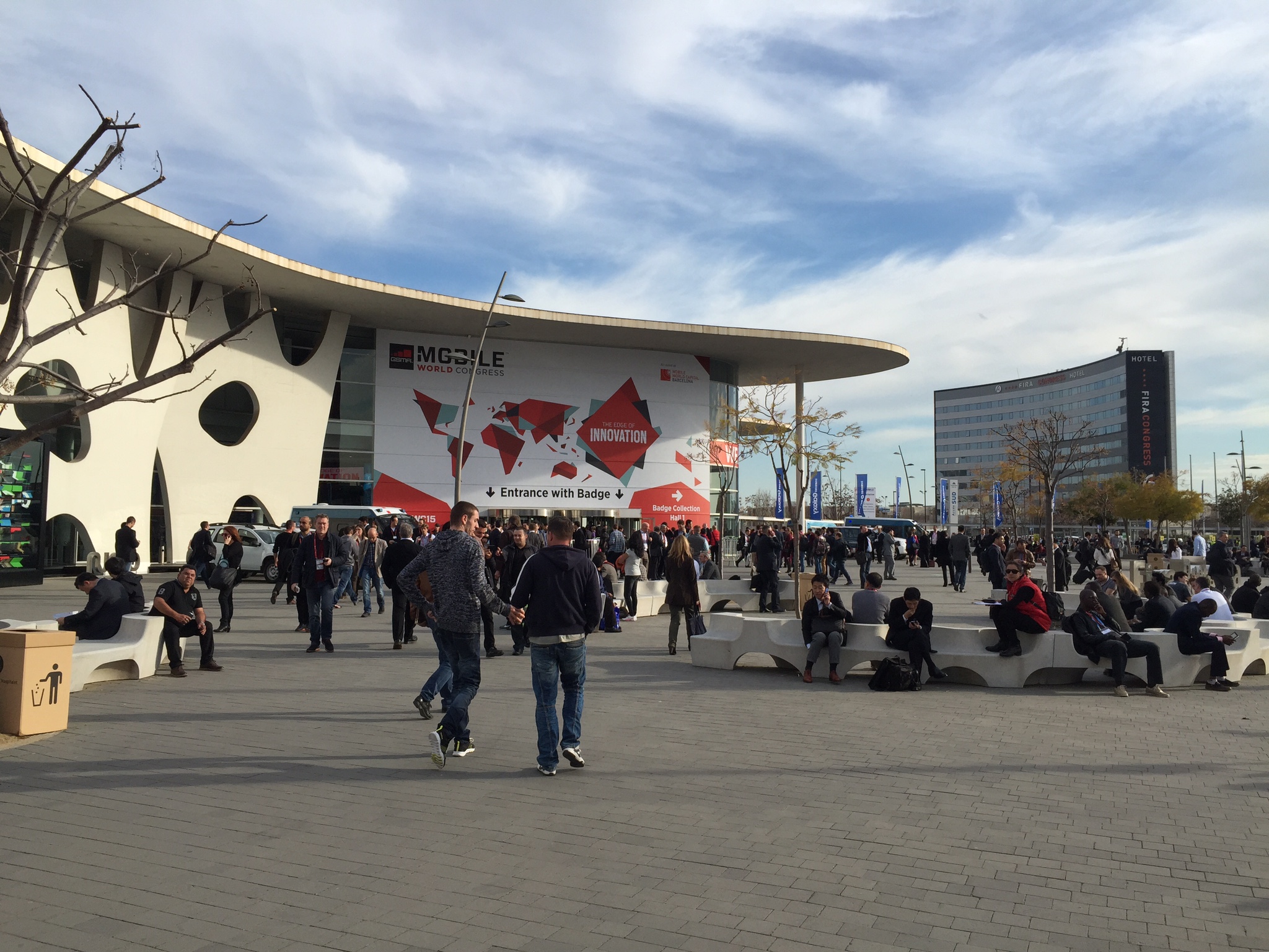 Photo du centre Fira de Barcelone ou se déroule le Mobile World Congress 2025 - Thomas Dutrieux